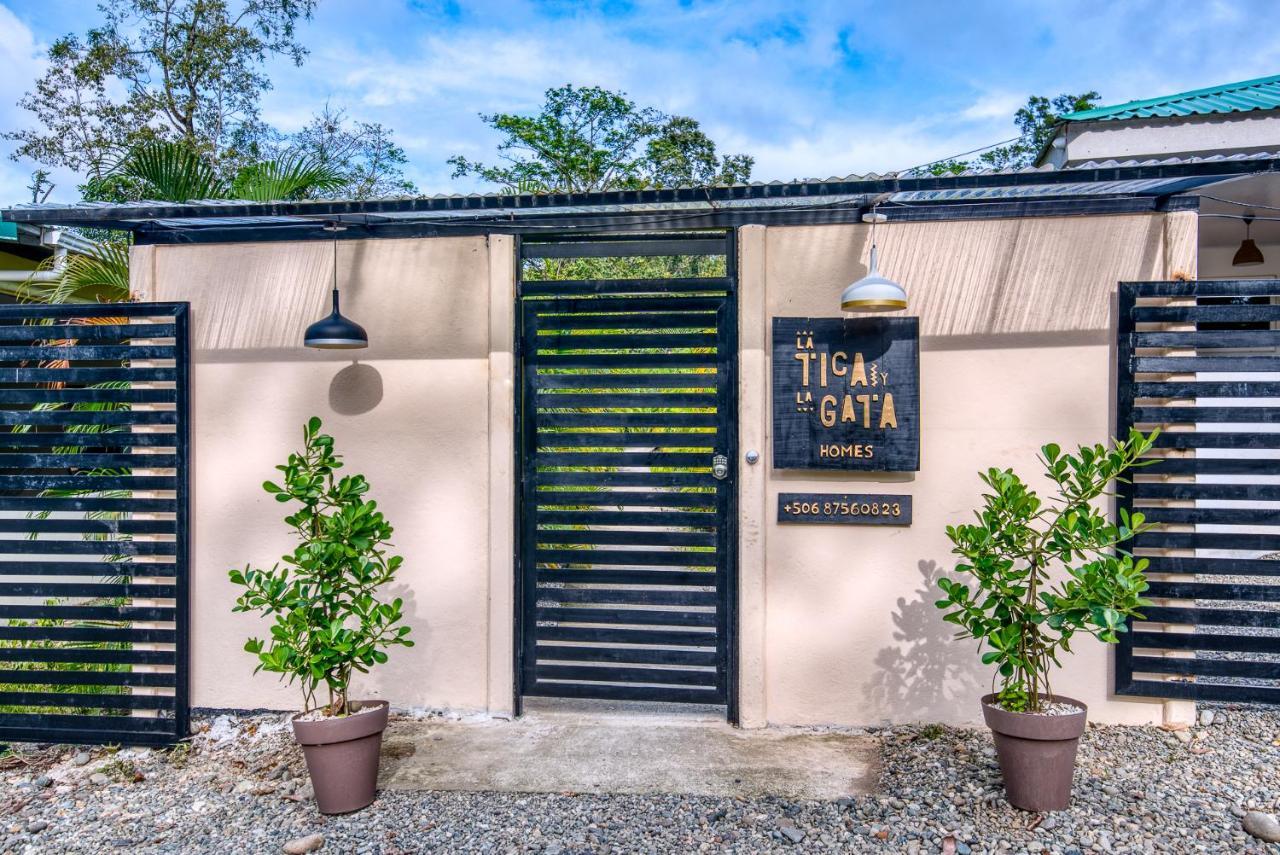 Hotel La Tica y la Gata Puerto Viejo de Talamanca Exterior foto